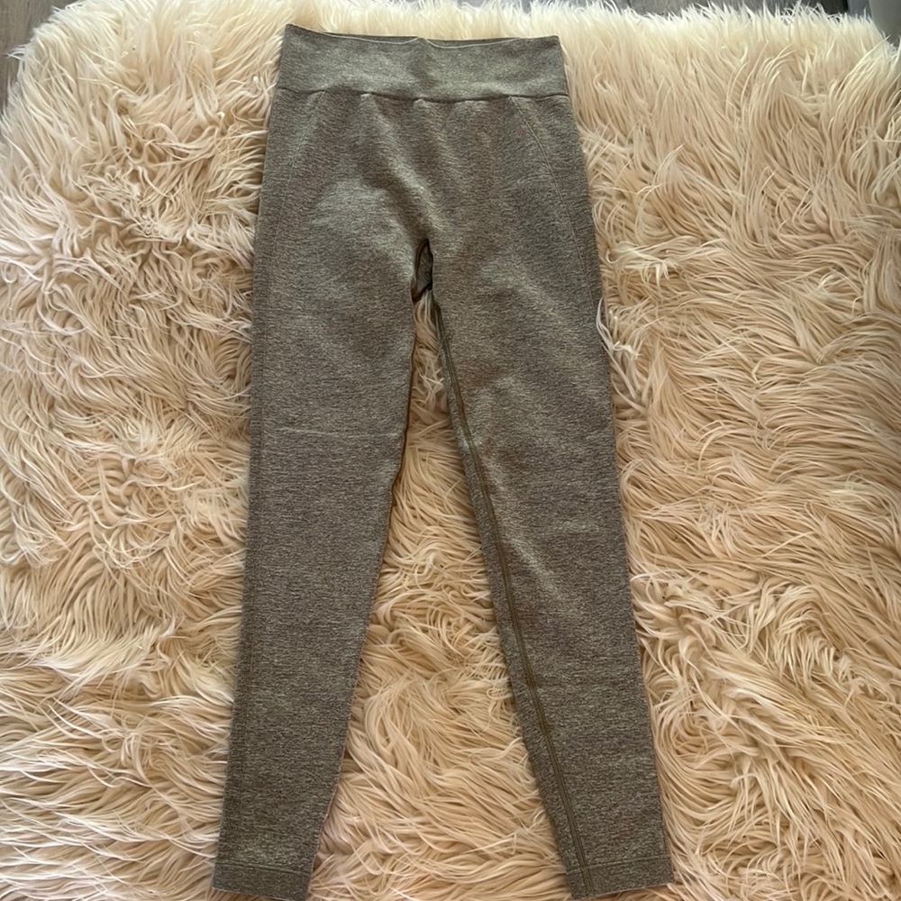 Gymshark Flex Leggings light Gray greenish Pink Logo size Medium